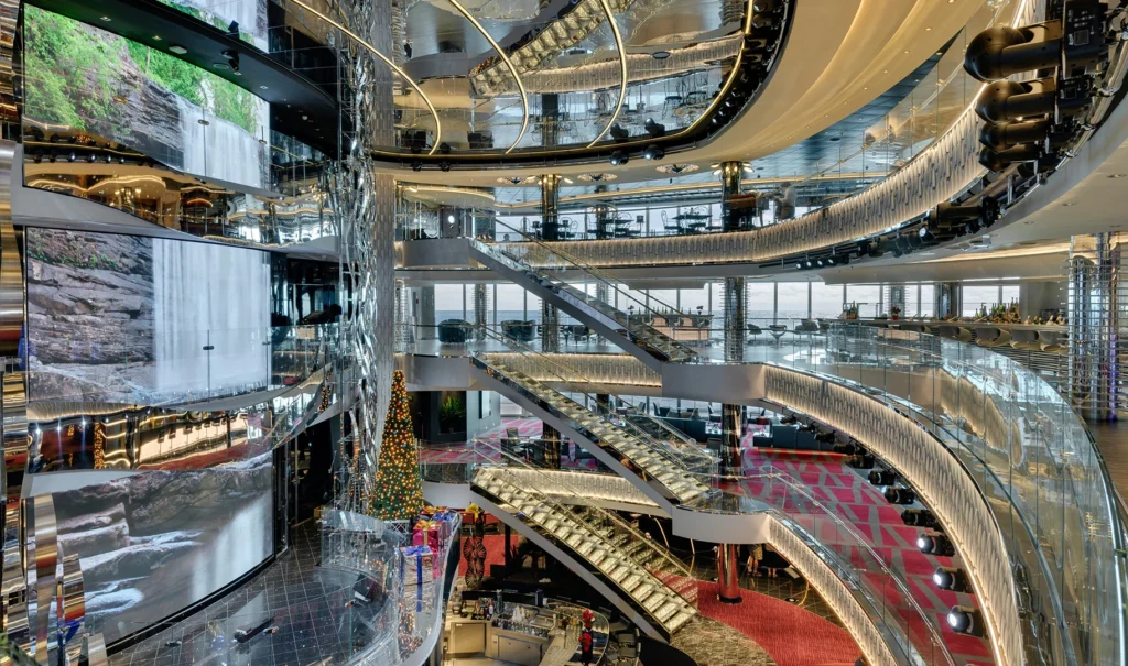msc-seaside-four-decks-atrium
